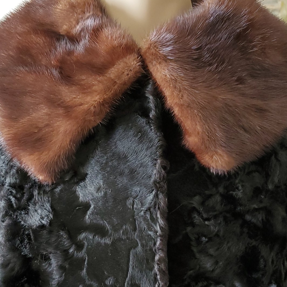 Vintage Black with mink fur coat,  the black fur is called Persian lamb or broad - Picture 4 of 10